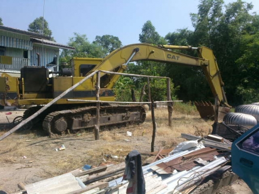 ขายCAT    E300   อยากขายไม่มีคนขับ