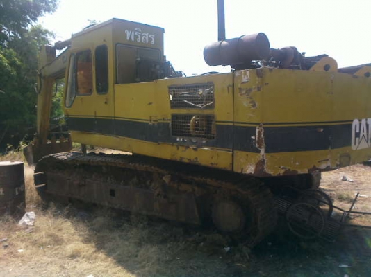 ขายCAT    E300   อยากขายไม่มีคนขับ