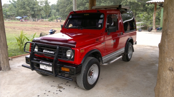 ขาย 4x4 เล็ก พร้อมใช้งาน ติด Lpg  ประหยัด-ขับนิ่ม