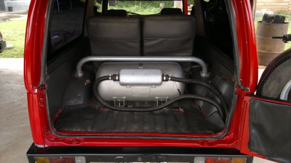 ขาย 4x4 เล็ก พร้อมใช้งาน ติด Lpg ประหยัด-ขับนิ่ม ขาย 4x4 เล็ก พร้อมใช้งาน ติด Lpg ประหยัด-ขับนิ่ม