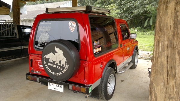 ขาย 4x4 เล็ก พร้อมใช้งาน ติด Lpg ประหยัด-ขับนิ่ม ขาย 4x4 เล็ก พร้อมใช้งาน ติด Lpg ประหยัด-ขับนิ่ม