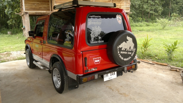 ขาย 4x4 เล็ก พร้อมใช้งาน ติด Lpg ประหยัด-ขับนิ่ม ขาย 4x4 เล็ก พร้อมใช้งาน ติด Lpg ประหยัด-ขับนิ่ม