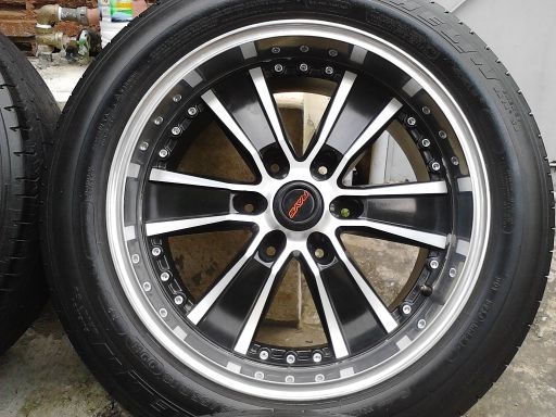 แม็กขอบToyota Prerunner 17 6รู139.7 พร้อมยางมิชลิน 225-65-17 ปี09 7800 บาท แม็กขอบToyota Prerunner 17 6รู139.7 พร้อมยางมิชลิน 225-65-17 ปี09 7800 บาท