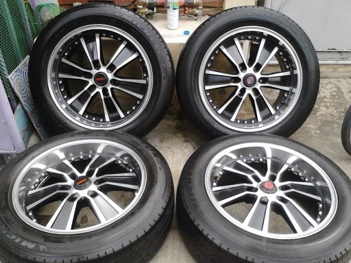 แม็กขอบToyota Prerunner 17 6รู139.7 พร้อมยางมิชลิน 225-65-17 ปี09 7800 บาท แม็กขอบToyota Prerunner 17 6รู139.7 พร้อมยางมิชลิน 225-65-17 ปี09 7800 บาท