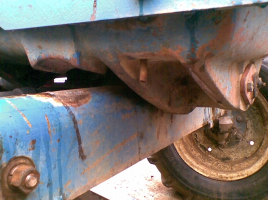 ขายรถไถ Ford 6610 เสื้อลายสภาพสวย ขายรถไถ Ford 6610 เสื้อลายสภาพสวย