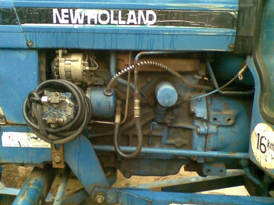 ขายรถไถ Ford 6610 เสื้อลายสภาพสวย ขายรถไถ Ford 6610 เสื้อลายสภาพสวย