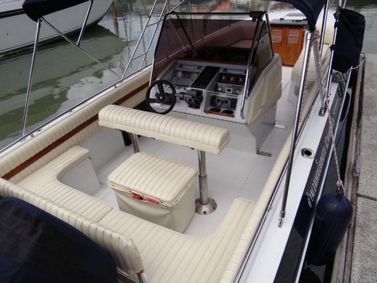 ขายเรือ Chris-Craft 311 Scorpion ขายเรือ Chris-Craft 311 Scorpion