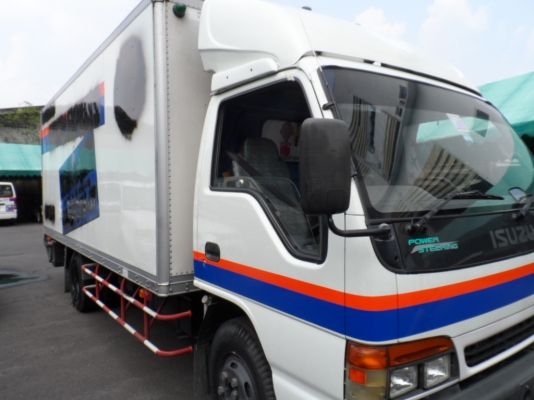 ด่วนๆรถบริษัท 7 คัน NPR 130 เทอร์โบ ปี2545 3 คัน HINO 4 คัน FF1J 210 1คันFC120 2 คัน KM779 1คัน