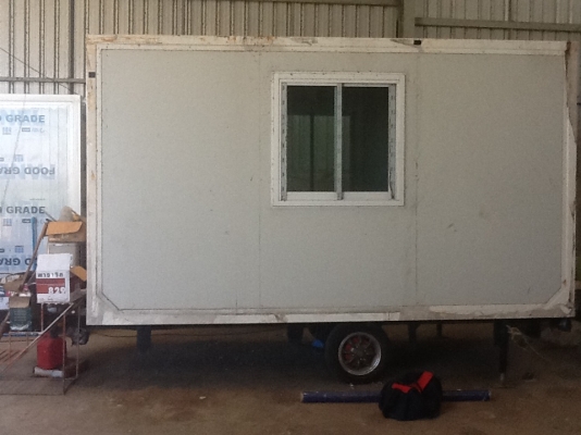 ขายรถตู้คอนเทนเนอร์ อุปกรณ์ครบ แอร์ + ระบบไฟ ขายรถตู้คอนเทนเนอร์ อุปกรณ์ครบ แอร์ + ระบบไฟ