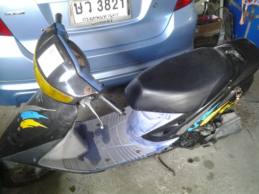 ขายเหมาครับ มี ฮอนด้าโนว่า5เกีย มีทะเบียนครับโอนได้กับรถป็อปดีโอ้ f 28 รา10000บาทรวมเป็นสองคัน