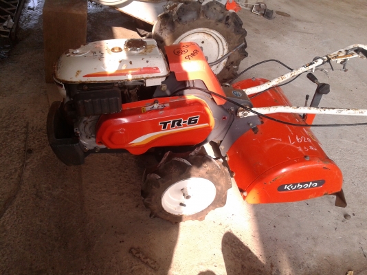 ขายถูก รถพรวนดินเดินต าม KUBOTA TR-6