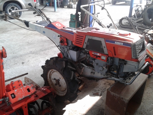 ขายถูกรถไถนาเดินตาม KUBOTA K1-7