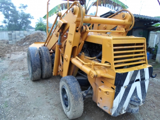 ขายรถตัก TOYOTA SD 25 tel 081-8857576 ( ตู่)