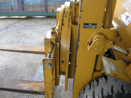 ขายถูก รถฟอร์คลิฟต์ KOMATSU FG15L-14 ขนาด 1.5 ตัน