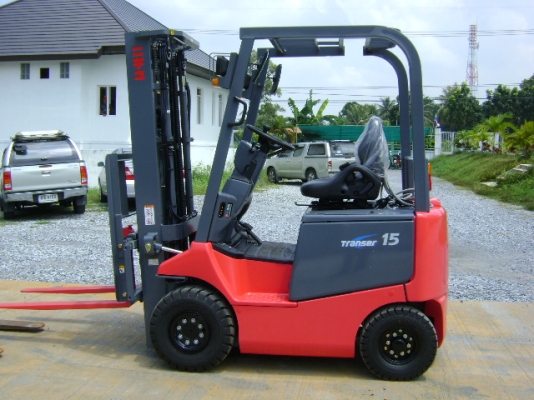 ขาย  Forklift ทั้งใหม่และมือสองราคากันเอง