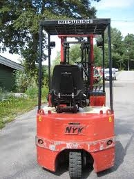 ขาย  Forklift ทั้งใหม่และมือสองราคากันเอง