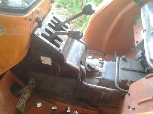 รถไถ. 24. แรง. ขับเคลื่อนล้อหน้าราคาถูก รถไถ. 24. แรง. ขับเคลื่อนล้อหน้าราคาถูก