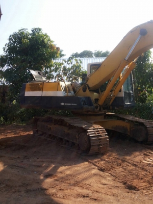 ขาย PC 200-5  สภาพพร้อมใช้ ไฟฟ้าครบ เจ้าของขายเอง
