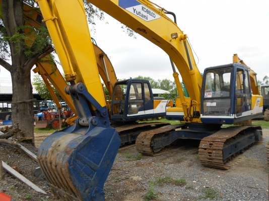 Kobelco SK200-1 เก่านอก