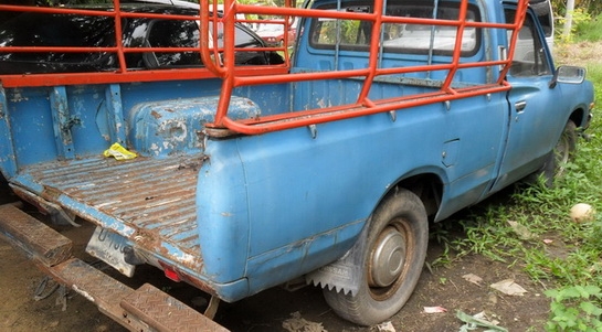 ช้างเหยียบ datsun 620 เกียร์คอ ไฟนอน กะจังหน้าแว่น