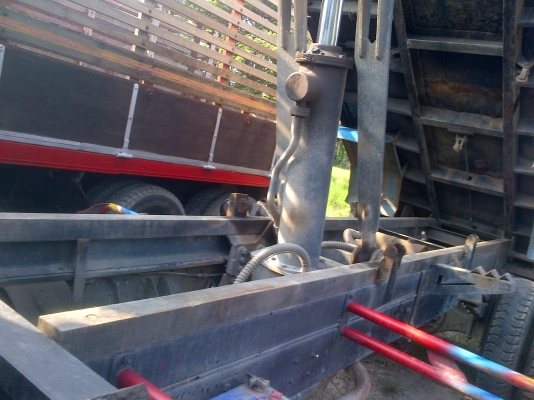 ขายรถ ISUZU ดั้ม ราคา 690000 บาท เครื่อง 6BD1เทอร์โบ