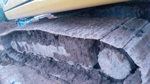 รถแบคโฮ ยี่ห้อ KOMATSU PC200-8