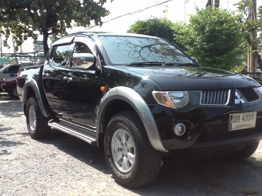 ขายถูกTRITON 3.2 4wd รุ่นท๊อปสุดGLS limitedรถสวยวิ่งน้อยมือเดียวออกห้าง