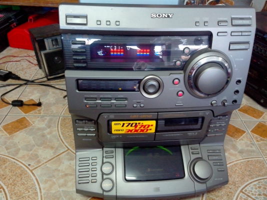 SONYขายตามสภาพcd am fm ใช้ได้ทุกอย่างเสียงมีแต่ต้องซ่อม