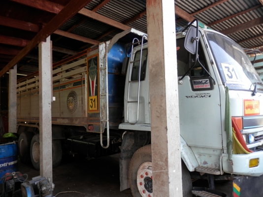 10ล้อดั้ม ISUZU ROCK240นางฟ้าแท้ปี40ดั้มสามมิตรใช้งาน87333 ก.ม