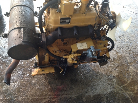 ขายเครื่องเเบ็คโฮเก่าญี่ปุ่นยี่ห้อโคมัสสุ (komatsu) 3 สูบ รุ่น 3D84 สำหรับใส่แบ็คโฮ pc 30 เก่าญี่ปุ่นยังไม่เคยใช้งานในไทยสภาพสวยมากๆ