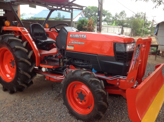 ปัญญาแทรคเตอร์มาแล้ว.ครับ คูโบต้า L4508 DI ทำงานเพียง 1354 ชม. พร้อม ใบมีดตราช้าง , โรตาลี่ วิเชียร VRT-185H ยางหน้าใหม่ เล่มทะเบียนพร้อม