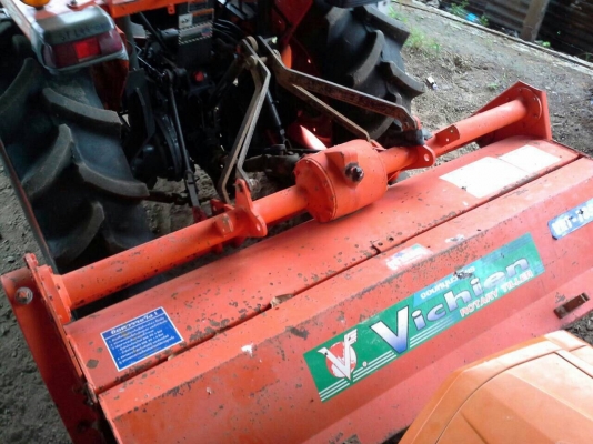 ปัญญาแทรคเตอร์มาแล้ว.ครับ คูโบต้า L4508 DI ทำงานเพียง 1354 ชม. พร้อม ใบมีดตราช้าง , โรตาลี่ วิเชียร VRT-185H ยางหน้าใหม่ เล่มทะเบียนพร้อม