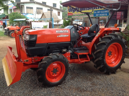ปัญญาแทรคเตอร์มาแล้ว.ครับ คูโบต้า L4508 DI ทำงานเพียง 1354 ชม. พร้อม ใบมีดตราช้าง , โรตาลี่ วิเชียร VRT-185H ยางหน้าใหม่ เล่มทะเบียนพร้อม