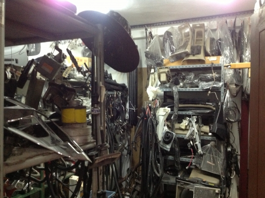 ขายเหมาอะไหล่รถยนต์เก่าหลายรายการ