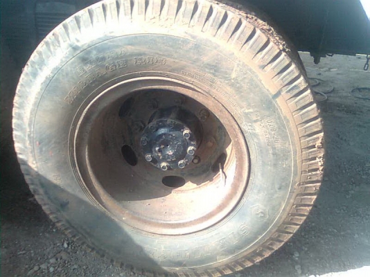 ขายไอ้หลงโบว์ TF-7077สองเพลาดั้ม ปี41 รถบ้านเดิมๆสภาพพร้อมใช้ครับ