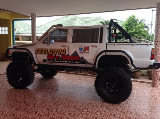 ขายด่วน TOYOTA OFFROAD คานแข็ง LN56 ขายด่วน TOYOTA OFFROAD คานแข็ง LN56