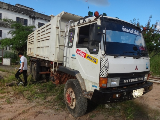 ขายด่วน รถสิบล้อสองเพลาดัมพ์ MITSU FN527 TF ไม่มีเล่มทะเบียน พร้อมใช้งาน ขายด่วน รถสิบล้อสองเพลาดัมพ์ MITSU FN527 TF ไม่มีเล่มทะเบียน พร้อมใช้งาน