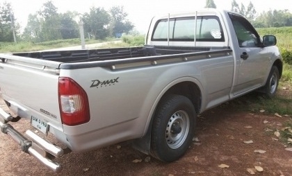 ISUZU D-MAX SPARK EX Ddi i -TEQ 2.5 MT ปี 53 รุ่น SUPER TITANIUM รถสวยจัดเดิมบางทั้งคันพร้อมใช้งาน เครื่องแห้งแรงดี ภายในเก๋งคอนโซลสวยครบ CD แอร์เย็น พวงมาลัยเพาเวอร์ กระบะปูพื้นยางลายเนอร์ครบพร้อม ช่วงล่างแน่นหนึบ ยางสภาพดี 70\% พร้อมใช้งาน เอกสารทะเบียนค