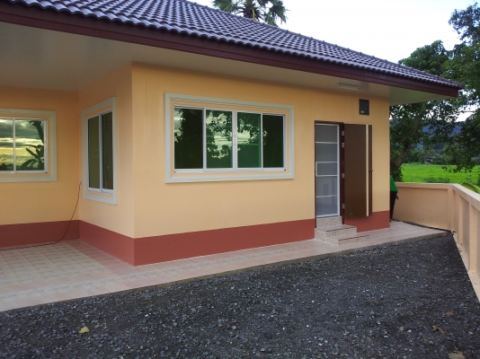 ขายบ้านพร้อมที่ดิน อ.สันกำแพง จ.เชียงใหม่  ราคา1650000บาท ต่อรองกันเองนะครับ