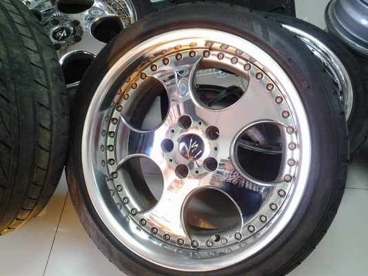 W WORK vs ล้อนอก 2ชิ้นแท้japan 5รู114 ขอบ18 หน้า8.5 หลัง9.5 off31 19500บาท ถูกกว่าที่อื่นแล้วคับ