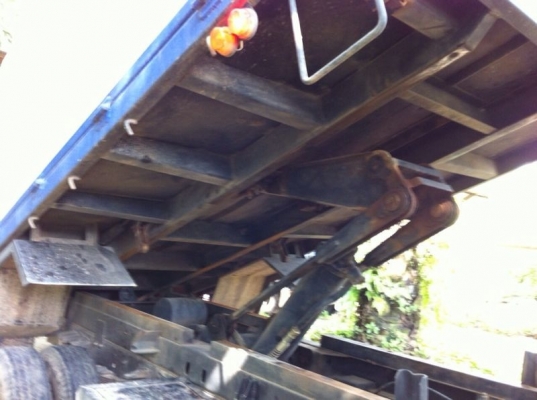 รถฮีโน่ 6 ล้อดั้ม FC9J  175 แรงม้า. ปี 53  ( รถวิ่ง 6x,xxx กม. )  สนใจติดต่อ 081 - 6079515