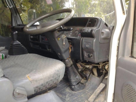 รถอีซูซุ 6 ล้อดั้ม NPR 130 แรงม้า ปี 51 ( รถวิ่ง 12x,xxx กม. ) สนใจติดต่อ 081 - 6079515 รถอีซูซุ 6 ล้อดั้ม NPR 130 แรงม้า ปี 51 ( รถวิ่ง 12x,xxx กม. ) สนใจติดต่อ 081 - 6079515