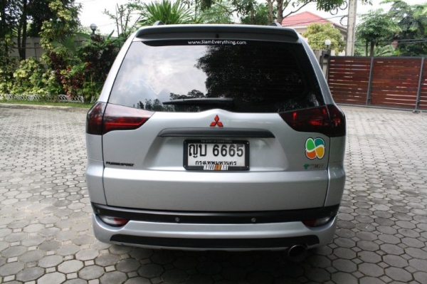 ขาย Pajero Sport 2.5 VG Turbo 2WD ปี2012 สภาพดี แต่งสวย มีรูปครับ  - 29,000 Km. เครื่อง 2,477 cc. 178 แรงม้า (PS) ที่ 4000 รอบ/นาที อัตราเร่ง 0-100 = 12.85 วินาที  - ชุดแต่ง PAJERO SPORT ZENITH 9 ชิ้น  - ช่วงล่าง HotBits ปรับ แข็ง-อ่อนได้  - ล้อ Fuel 20&a