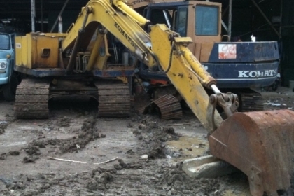 ขายแบคโฮ KOMATSU PC100-2 สภาพใช้งานได้เลย