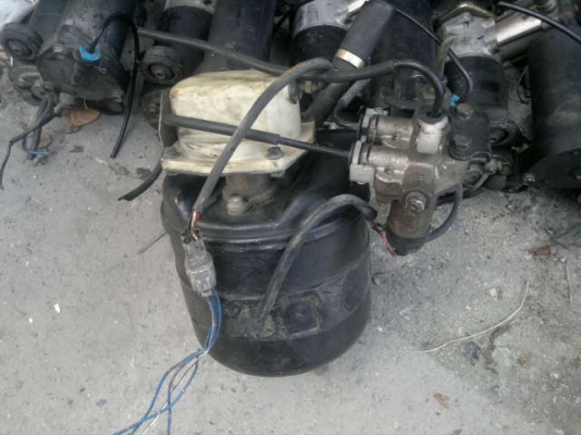 ---- ขาย ---- ปั้มลม 12V และ ถังลม เก่าญี่ปุ่น