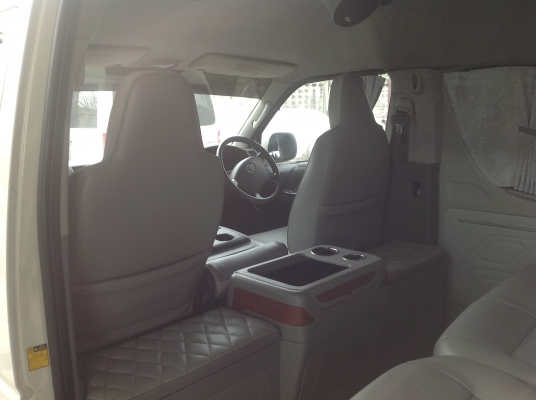 ขายถูก TOYOTA COMMUTOR NGV หลังคาสูง ออกมา ม.ค/2553 ขายสด พร้อมโอนครับ ขายถูก TOYOTA COMMUTOR NGV หลังคาสูง ออกมา ม.ค/2553 ขายสด พร้อมโอนครับ