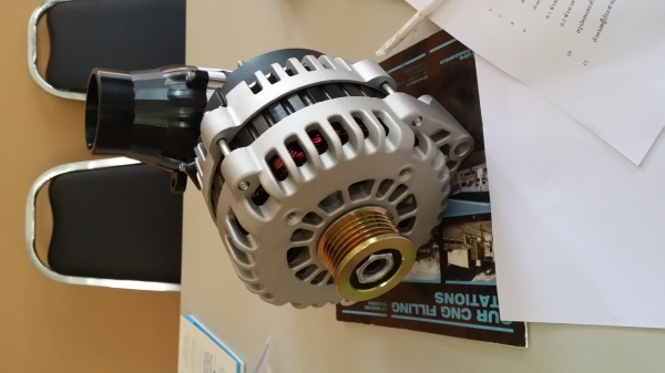 ขายไดชาร์ตกระแสูง 350 แอมป์ 12 โวล์ทของใหม่ Made in USA ขายไดชาร์ตกระแสูง 350 แอมป์ 12 โวล์ทของใหม่ Made in USA