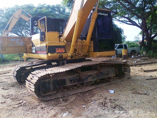 รถแบคโฮ CAT 320 V1 แรงขุดดี ทำงานไว ประหยัดน้ำมัน รถสวย มีทะเบียนครบ