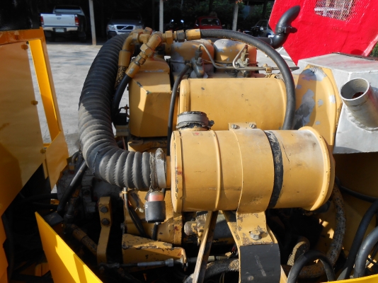 ขายรถบด AIRMAN  DTV213 ขนาด 2.ตัน ระบบสั่นสะเทือน เก่านอกปรับสภาพแล้วพร้อมใช้