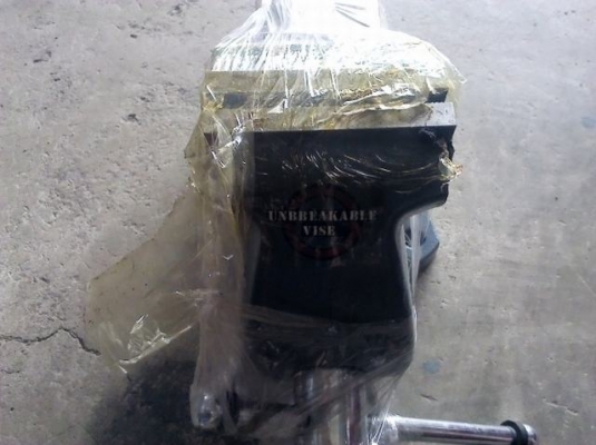 ปากกาจับชิ้นงาน LACROC ของ U.S.A. รุ่นงานหนัก หมุนได้อิสระรอบตัวกับฐาน ปากกาจับชิ้นงาน LACROC ของ U.S.A. รุ่นงานหนัก หมุนได้อิสระรอบตัวกับฐาน